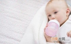 宝宝可以经常换奶粉吗 奶粉喂养宝宝须知
