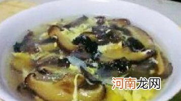 减肥食谱：香菇木耳汤