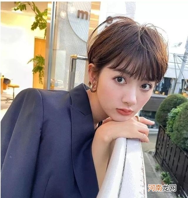 今夏最火短发来了 短发弄什么发型好看女