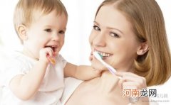 宝宝多大可以刷牙 宝宝正确的刷牙方法