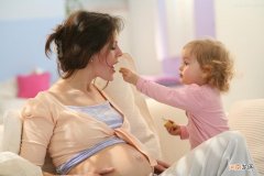 孕期怎样避免胎儿脐带绕颈