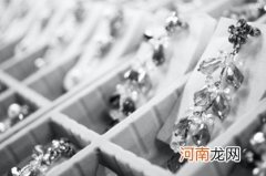 珠宝店取名简单大气 给珠宝店起什么名字好