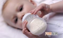 宝宝换奶ing 父母需要注意些什么
