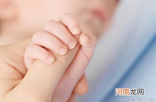 宝宝什么时候剪指甲？婴幼儿剪指甲注意事项