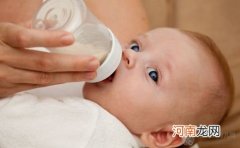 宝宝睡前喝奶危害多 妈妈该如何纠正