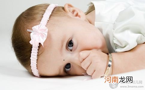 宝宝脸上长湿疹怎么办 找原因对症治疗