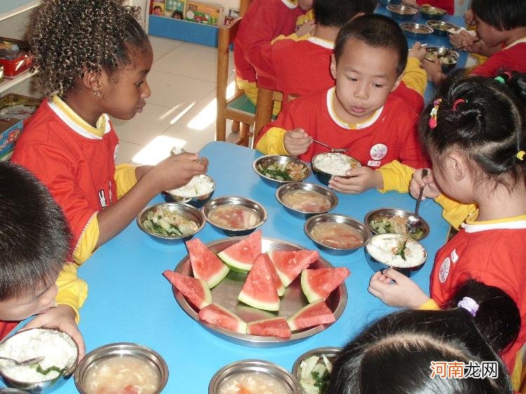 给宝宝选零食最好选择小包装