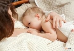 母乳喂养对宝宝和妈妈的好处
