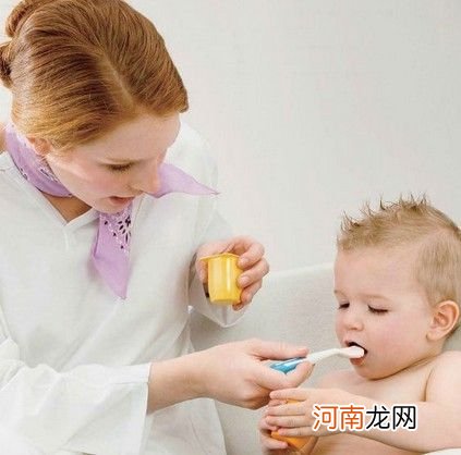 婴幼儿成长月历：6个月的宝宝