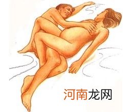 宝宝穿纸尿裤好