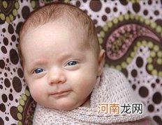 新生儿夏天洗澡 每日最多2次