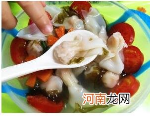 宝宝辅食制作：鲜虾胡萝卜小馄饨