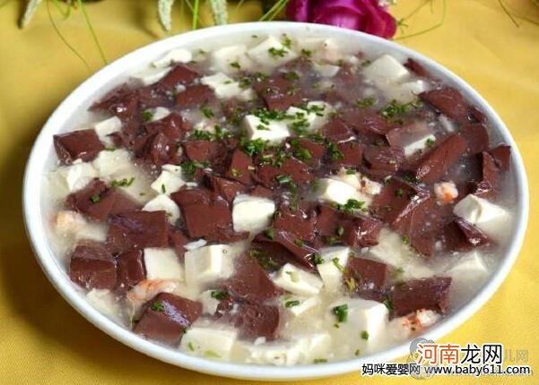 孕妇补钙食谱：鸭血豆腐汤 - 孕妇补钙食谱