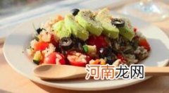 儿童菜谱蔬菜类：温蔬菜拌米沙拉