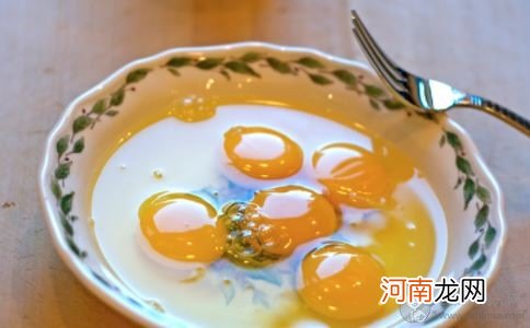 添加蛋黄辅食 宝宝却不喜欢该怎么办