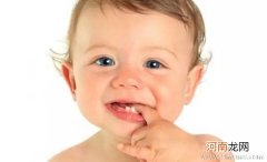 宝宝几个月长牙？婴儿长牙过慢的原因