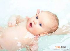 婴儿洗澡的好处以及不可洗澡的六种状况