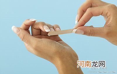 儿童期“咬指甲”父母须警惕