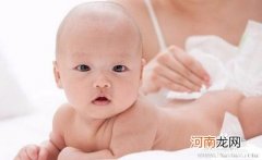 新生儿皮肤七大特点 护肤区别成人