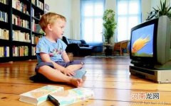 幼儿常看电视影响成长发育