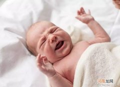 婴儿发烧为哪般 宝宝发烧原因大揭秘