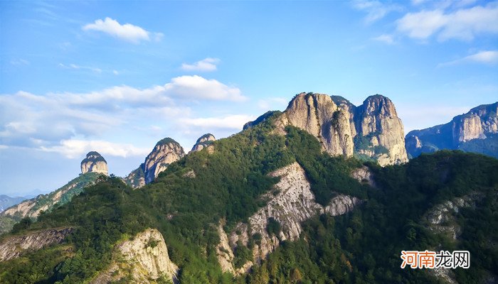 梦见自己在家放火烧山