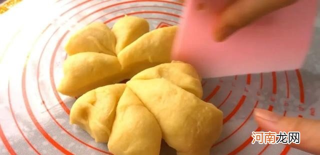 电饭锅做无糖咸面包松软拉丝 电饭锅做面包怎样做