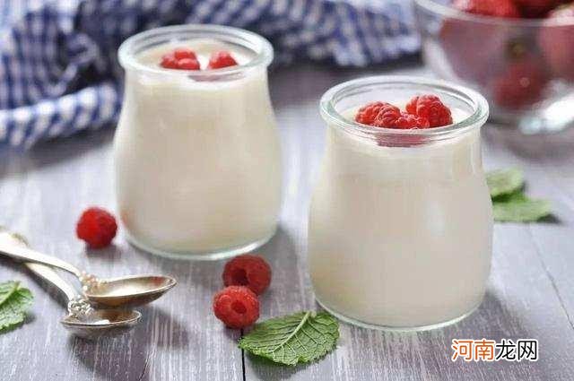 如何辨别好酸奶 纯牛奶好还是酸奶好