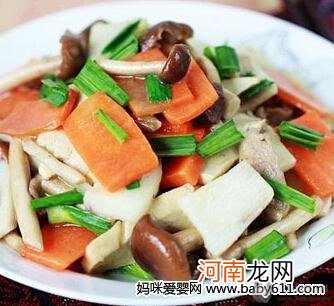 1—2岁宝宝食谱：蔬菜小杂炒