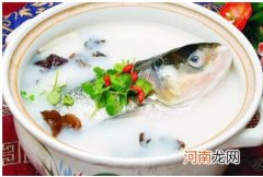 哺乳期不适食谱：鱼头豆腐菌菇煲