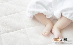 宝宝脚长标准 宝宝脚长对照表
