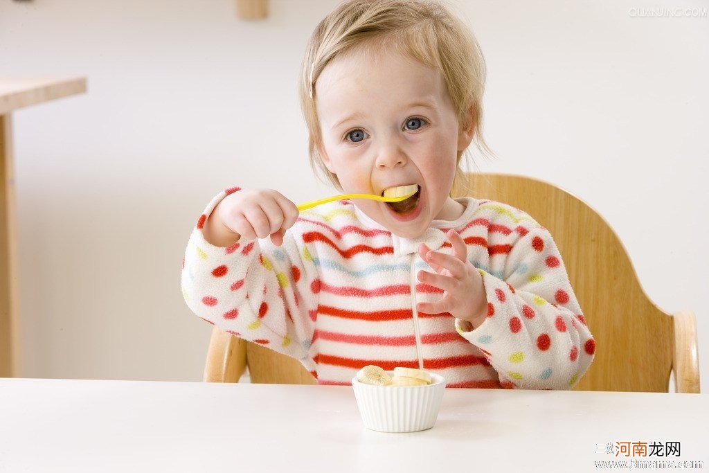 儿童夏季饮食应注意“三多三少”原则