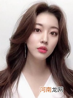 2019韩版长发烫发发型图片自然卷超迷人气质
