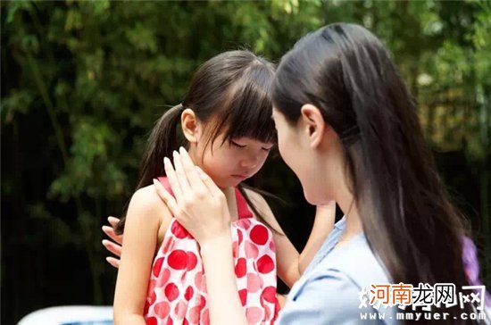 自家小孩胆小怎么办 家长该如何帮助孩子战胜恐惧心理