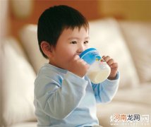 婴儿奶粉是如何分段的呢 妈妈须知婴幼儿奶粉的这些事