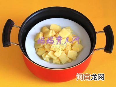 6-8个月宝宝食谱——花菜奶香土豆泥