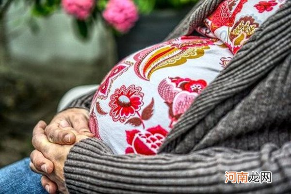 孕妈自晒怀孕1一9月肚子变化图 最后一张心都要融化了