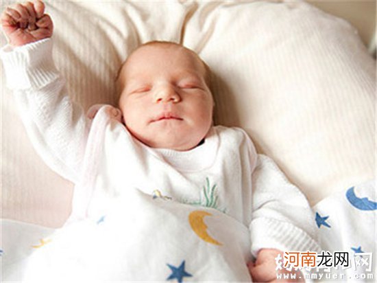 宝宝从什么时候开始使用枕头 如何给宝宝选择枕头