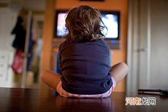 孩子看电视和不看电视的区别 差距竟有这么大