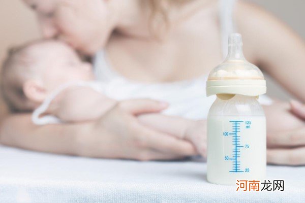 母乳喂养几小时喂一次 需根据宝宝的月龄决定