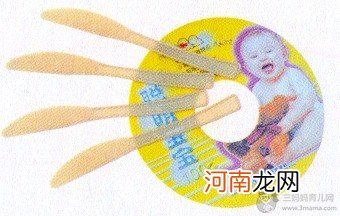 幼儿手工小制作：如何用光盘制作小公鸡