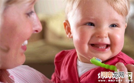 保护宝宝牙齿如何做 了解宝宝口腔发育关键期很重要
