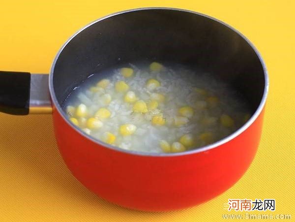 辅食添加：助消化的玉米粥