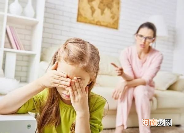 孩子长大后为何疏远妈妈？多半是这两种经历造成的