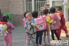 宝宝什么时候上幼儿园比较合适 低龄宝宝入园利弊分析