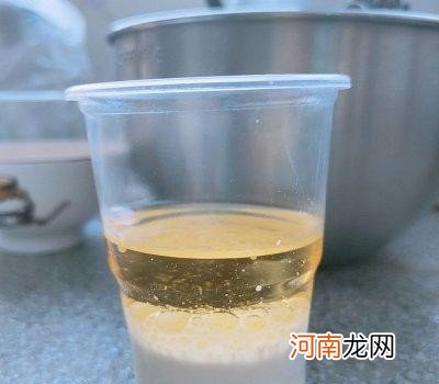 适合新手首次做生日蛋糕 如何制作生日蛋糕