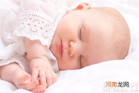 一岁半宝宝睡眠时间短是怎么回事 一天睡多少才算正常？