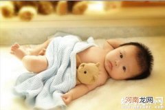 十个月的宝宝发育标准 宝宝10个月发育指标详解
