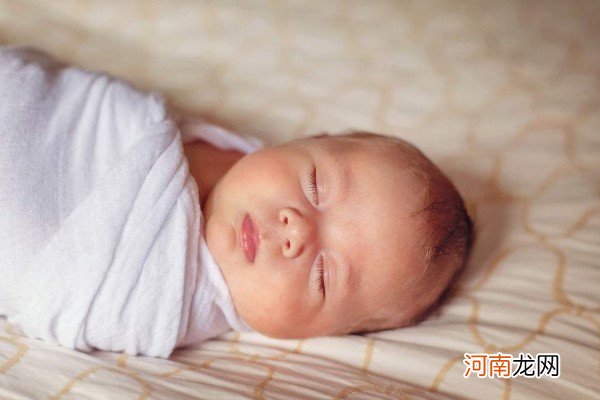 纯母乳喂养喝水的坏处 甚至威胁宝宝生命健康