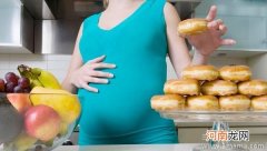 怀孕一个月不宜吃的引起流产的食物